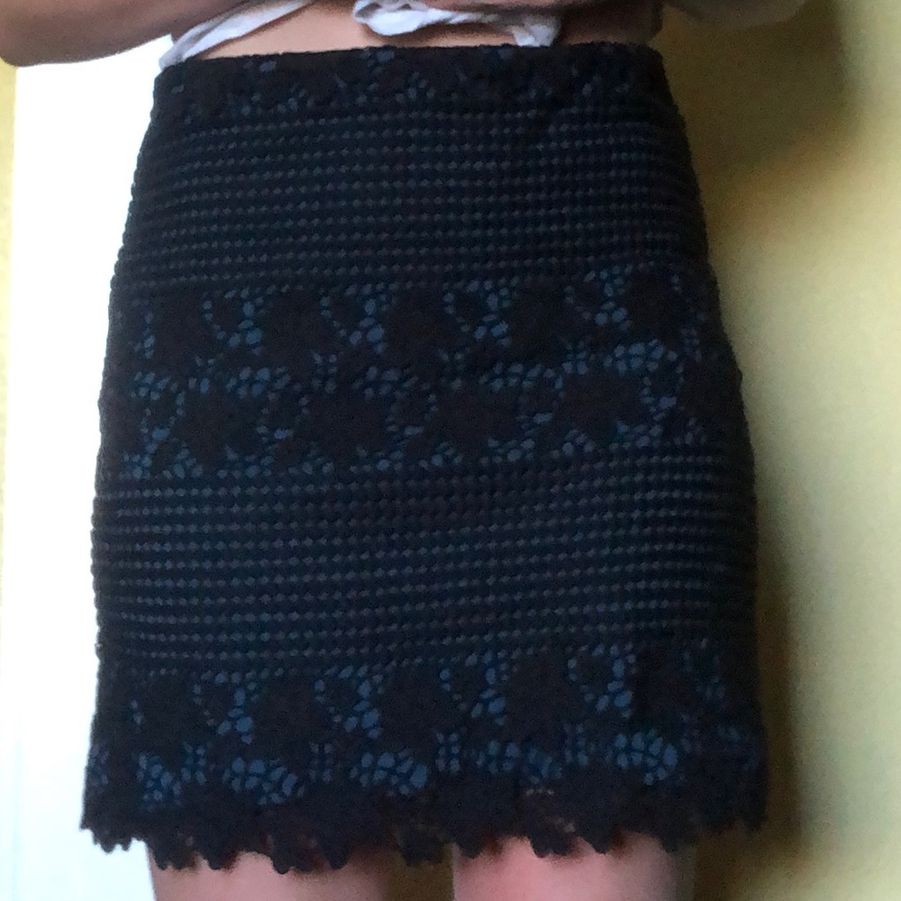 Ann Taylor Loft navy skit w/ black lace